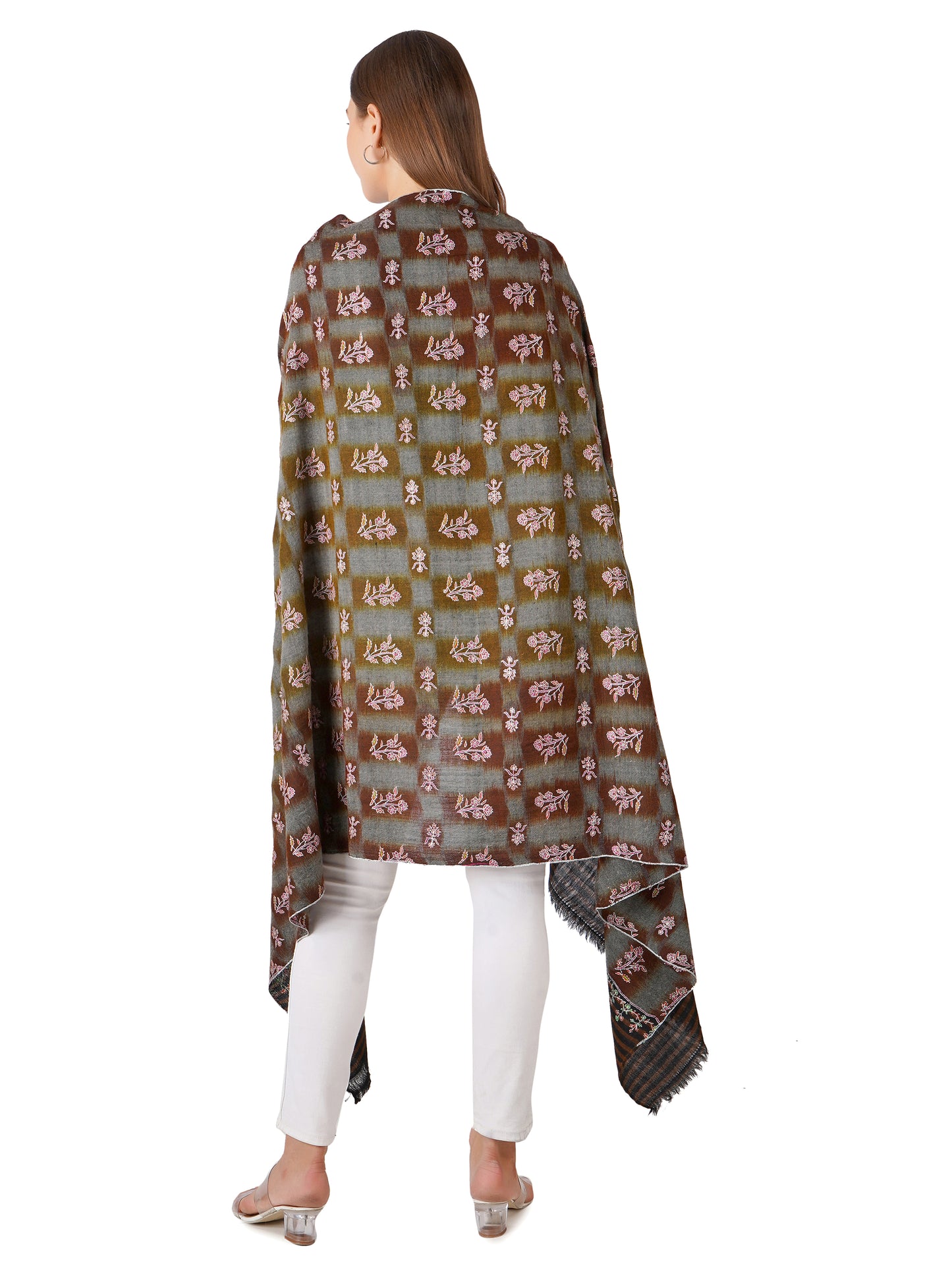 Luxurious Checkered Pashmina Shawl with Detailed Embroidery - Ultimate Accessory