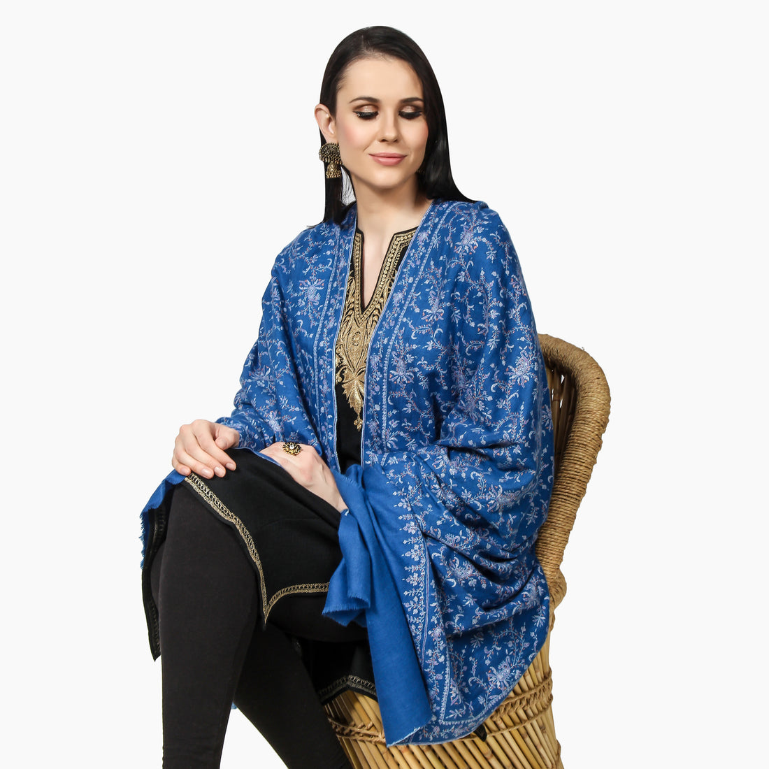 The Everlasting Glory of Pashmina Shawls