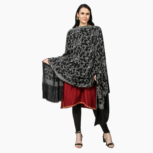 The Cadence in the Embroidered Pashmina Shawl