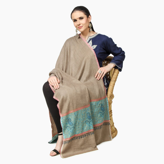 4 Ways to wear an Embroidered Pashmina Shawl