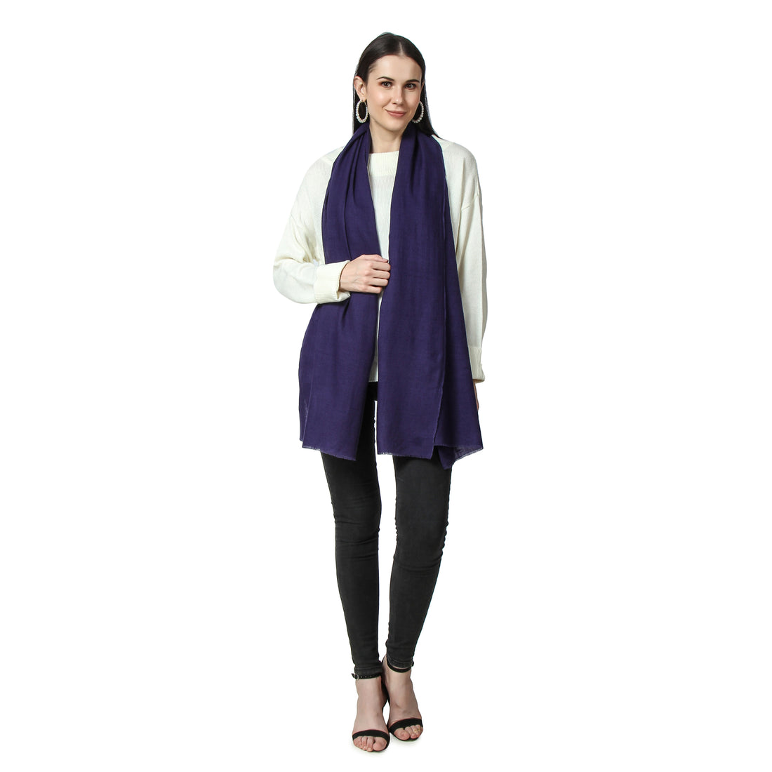 What is a Pashmina Wrap? A Guide to Timeless Elegance