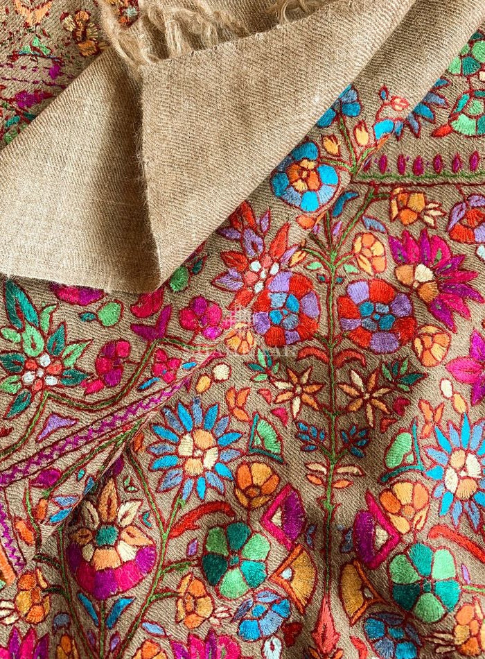 What is Pashmina Embroidery