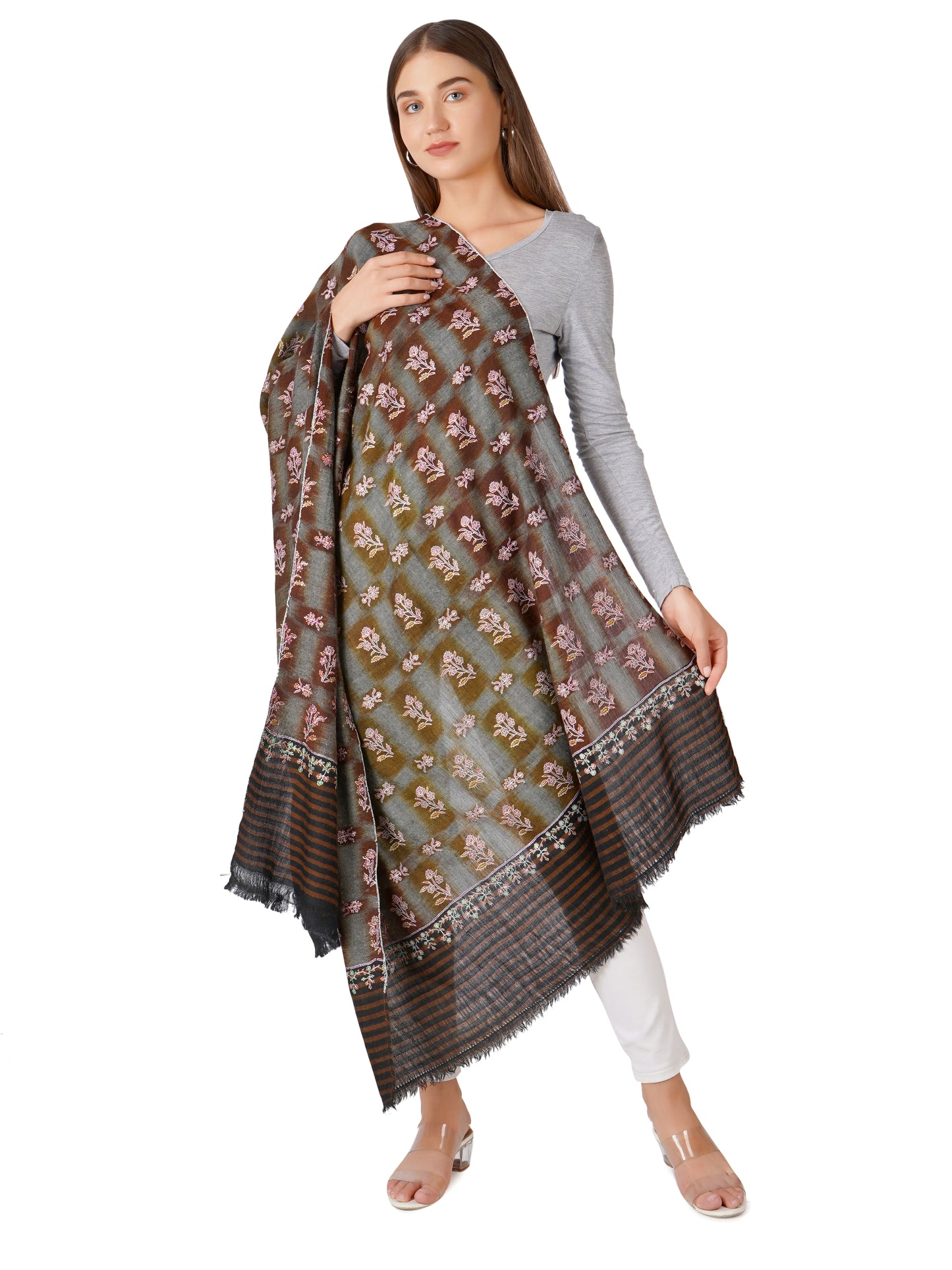 Luxurious Checkered Pashmina Shawl with Detailed Embroidery - Ultimate Accessory