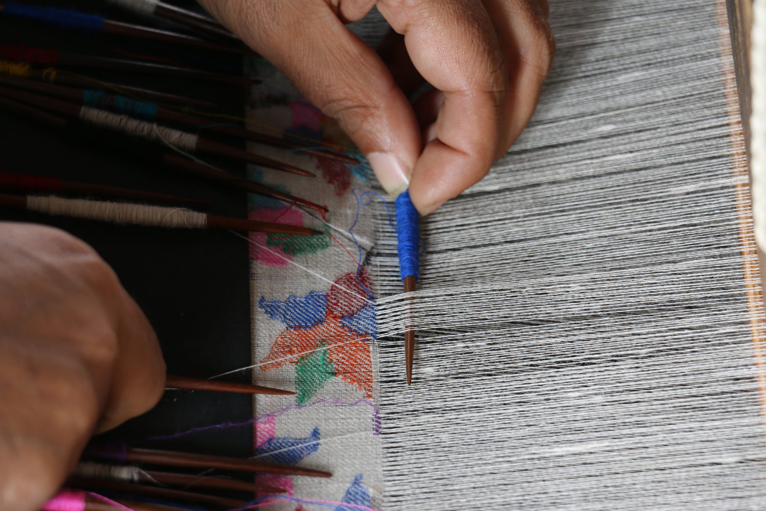 An artisan of Kashmir in Kanihama village weaving Kashmiri Pashmina Kani shawl on a handloom