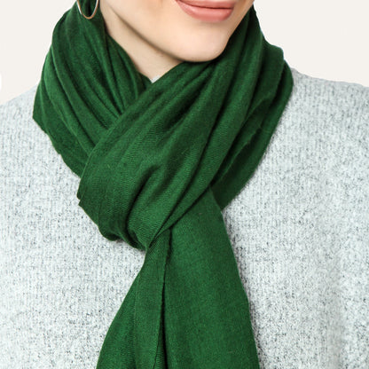 A Closeup picture of Green Cashmere Scarf showing Textures of the scarf